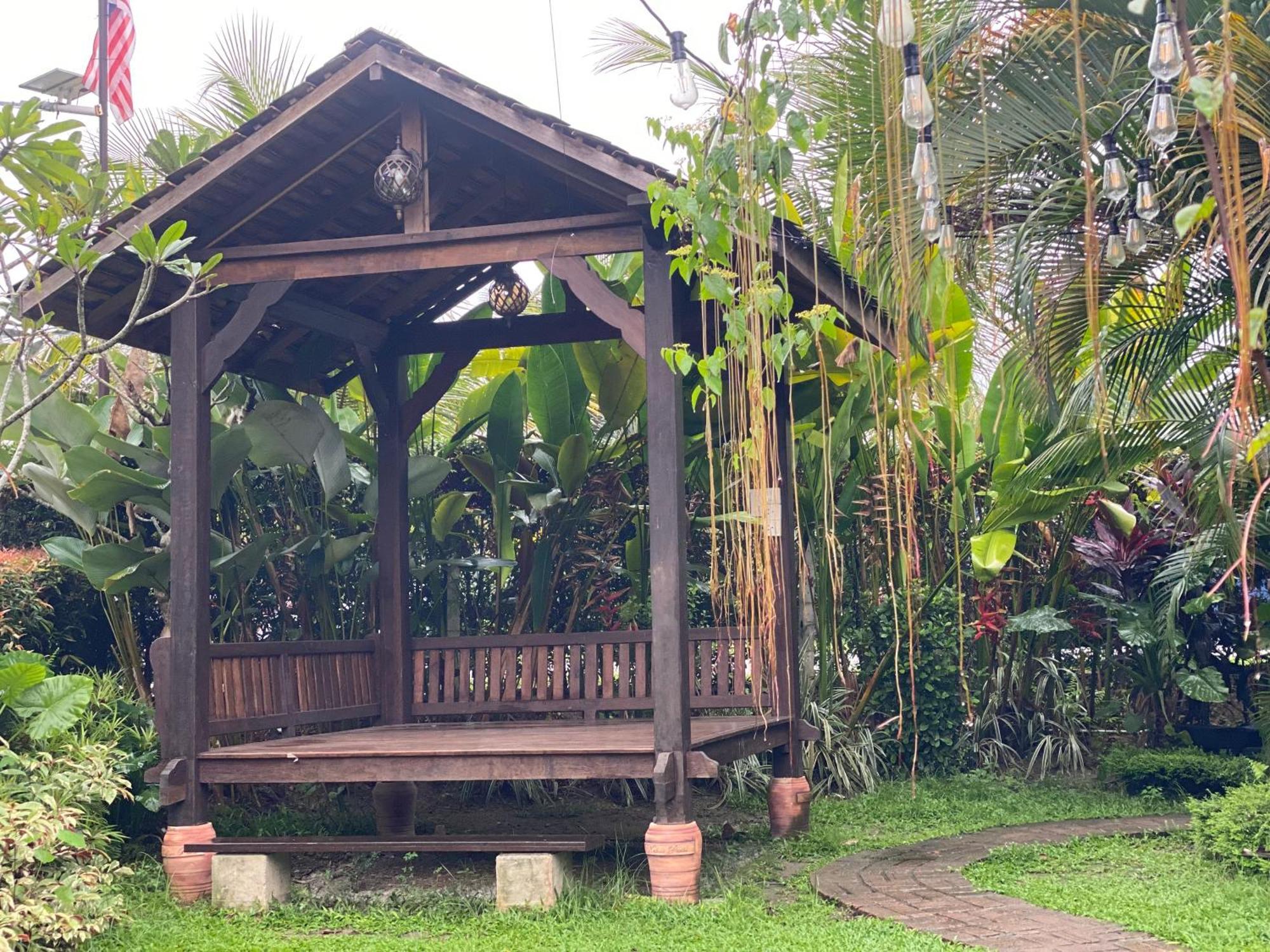 Vila Kebun Puisi Kajang Exteriér fotografie